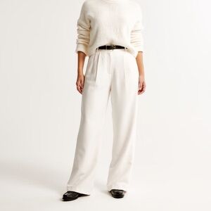 Abercrombie & Fitch Sloan Tailored Pant in Light Khaki